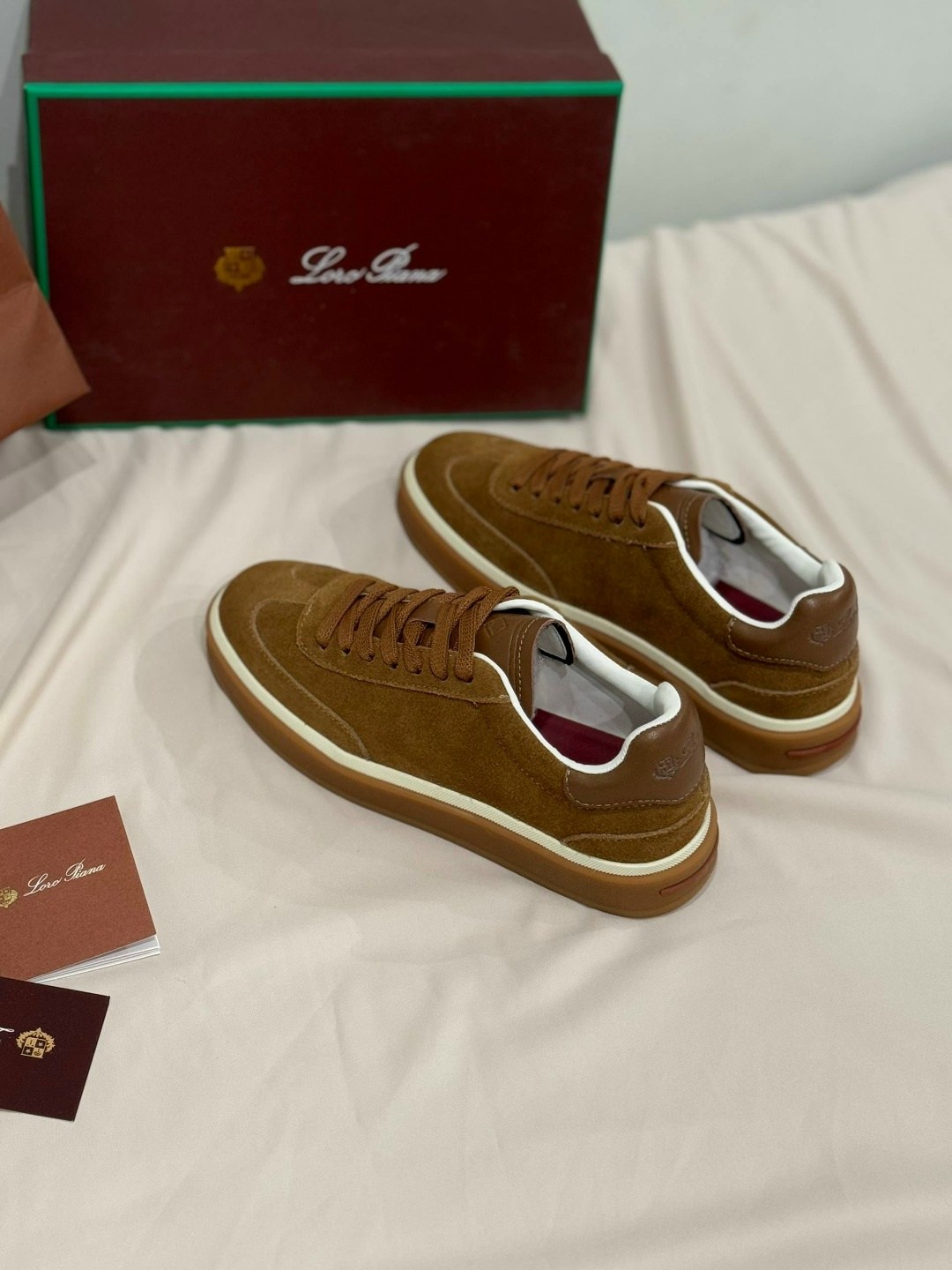 женские кроссовки из замши loro piana черные,,кроссовки loro piana,замшевые кроссовки,кеды loro piana