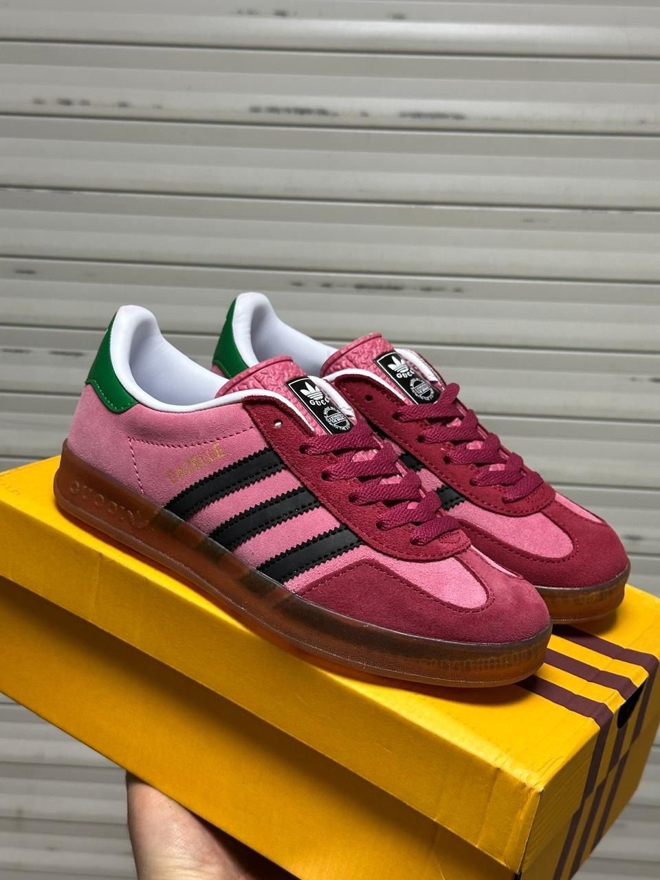 лимитированные кроссовки adidas gucci x gazelle,adidas gazelle gucci,adidas x gucci gazelle,кроссовки adidas,adidas gazelle