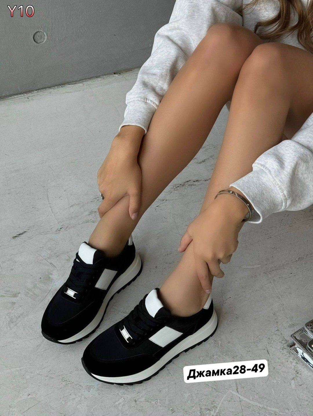 ,кроссовки женскиe,кроссовки женские модные,серые кроссовки,стильные женские кроссовки