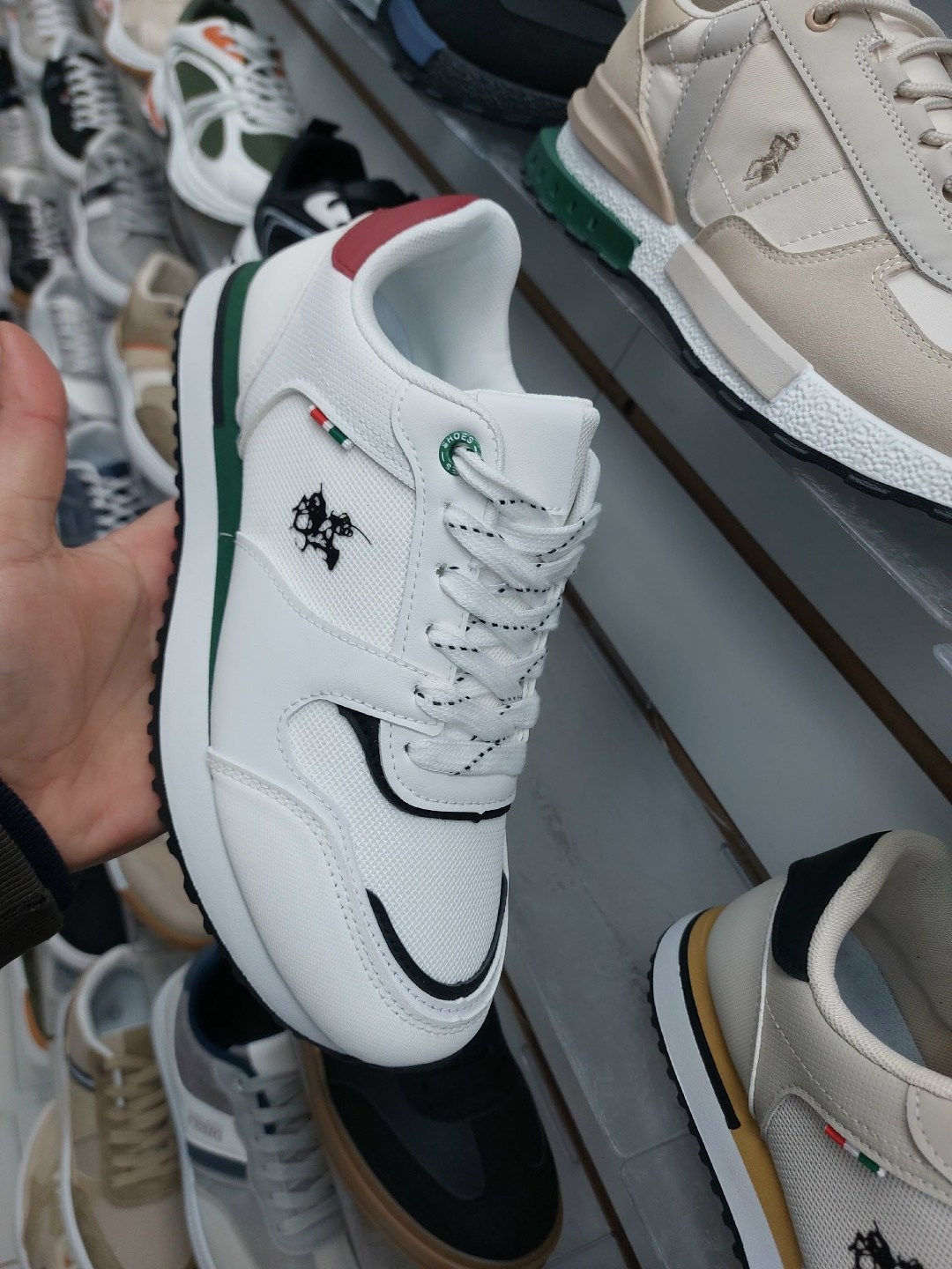 ,спортивная ,мужские кроссовки,баскетбольная ,классические кроссовки