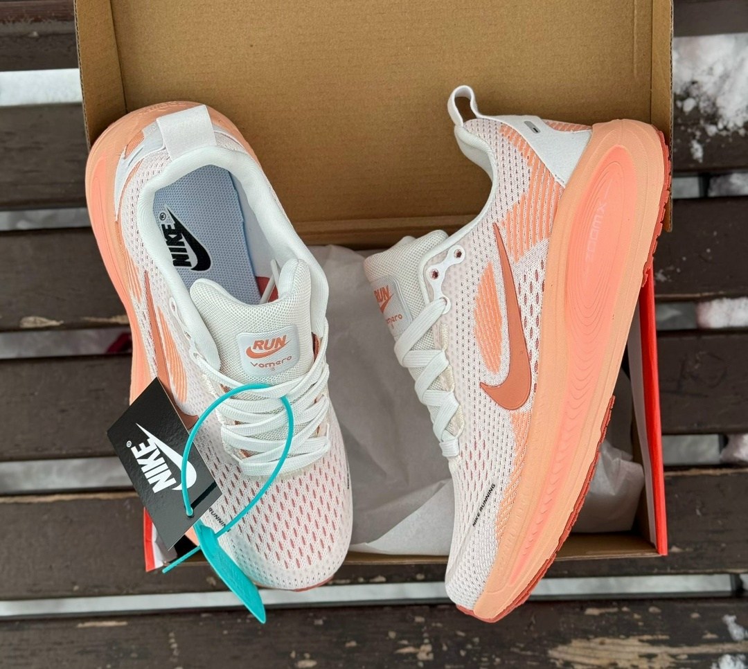 кроссовки nike,кроссовки,кроссовки женские nike,спортивная ,повседневные кроссовки