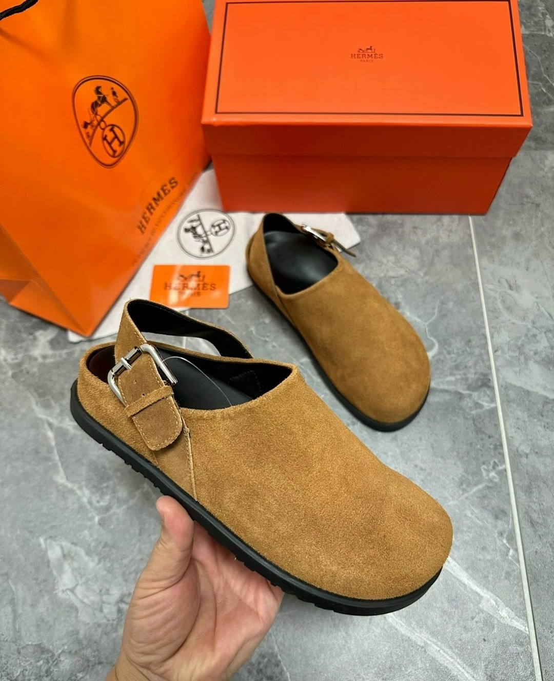 ,замшевые шлепанцы hermes,обуви,тапочки hermes,женская