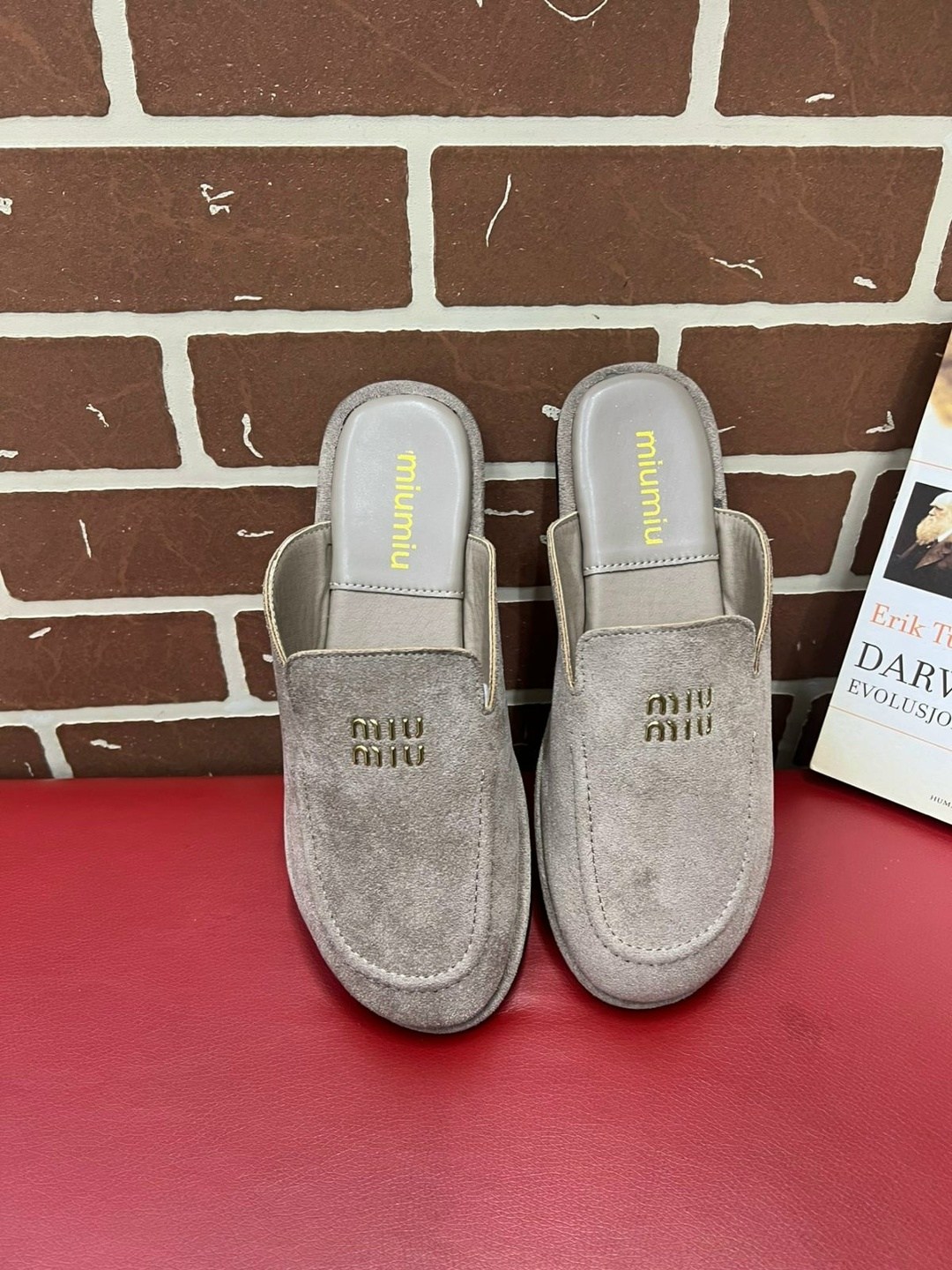 шлепки фенди,шлепанцы женские,мюли женские,,кожаные мюли