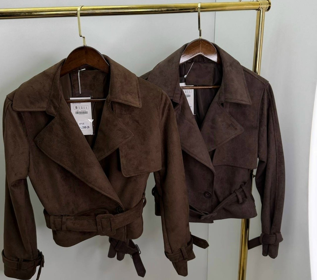 куртка косуха замшевая коричневая с поясом tadari,косуха кожаная куртка оверсайз saint shine,замшевая куртка,куртка замшевая женская,классическая коричневая замшевая женская куртка с поясом