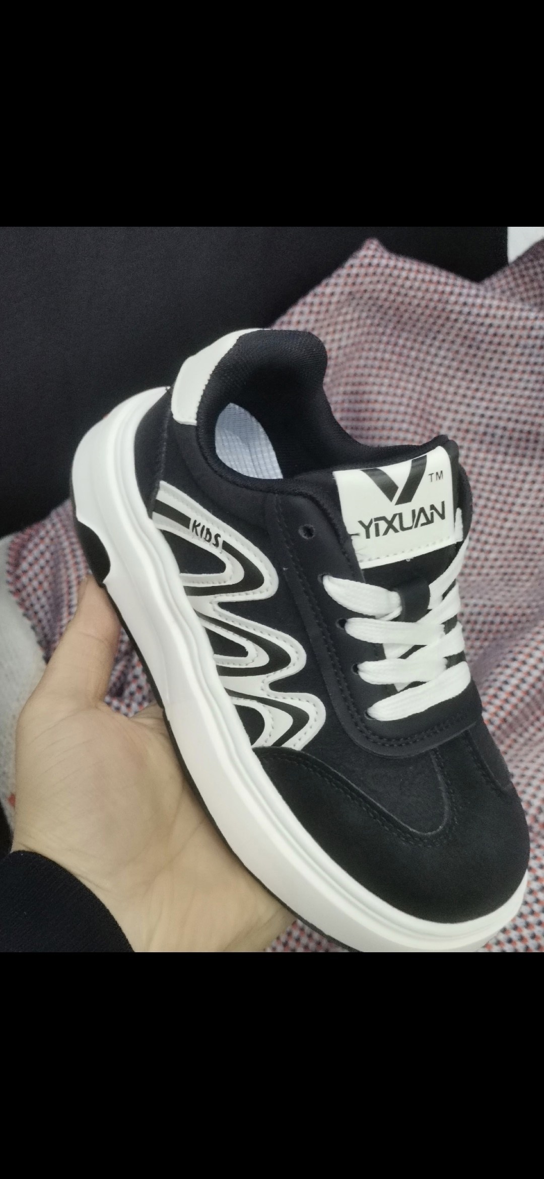 ,удобные кроссовки,детские кроссовки,кроссовки для детей,спортивная