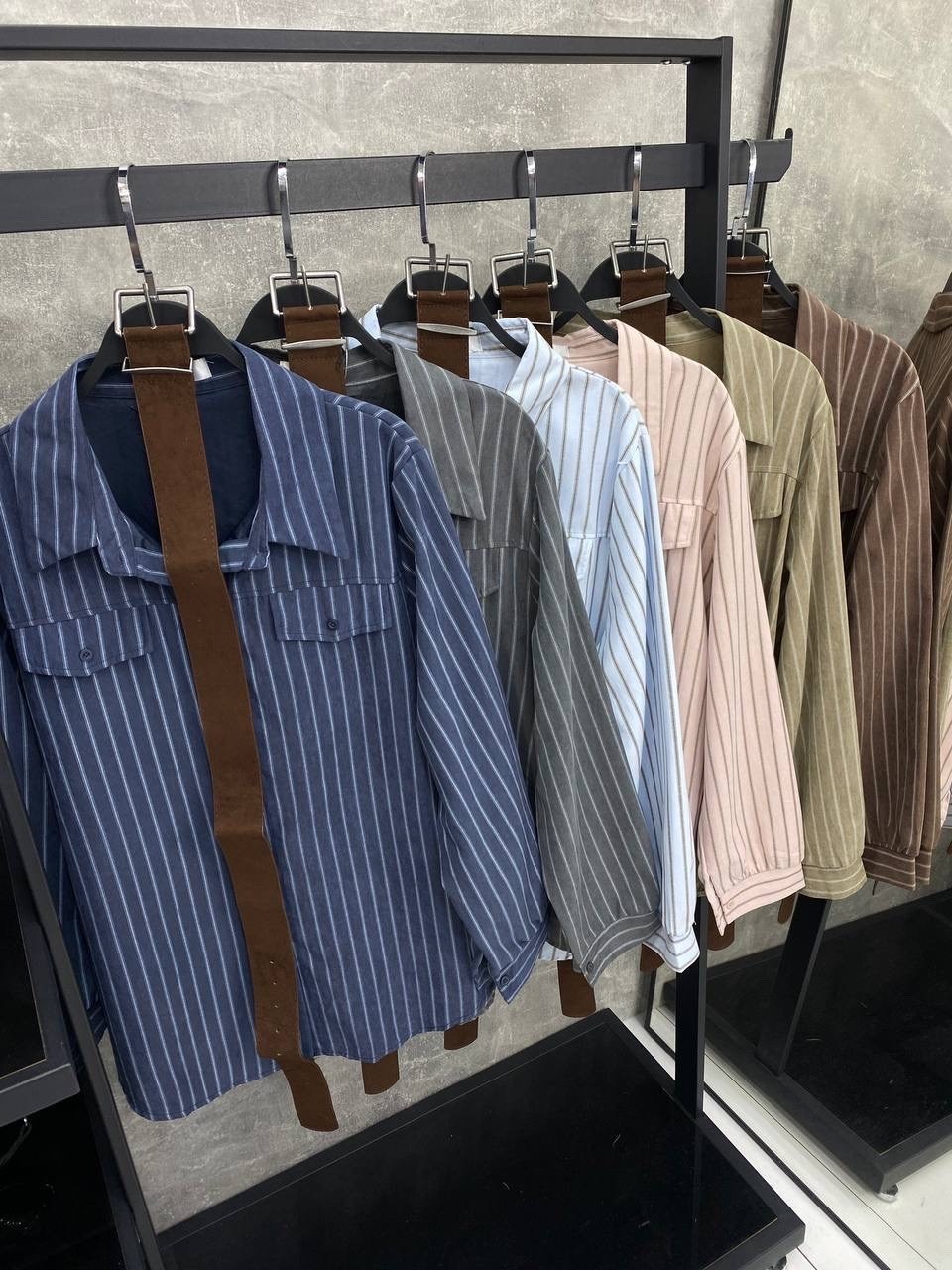 рубашка женская оверсайз,хлопковая рубашка в полоску оверсайз cosmo brand,рубашка оверсайз в полоску (коричневый),рубашка оверсайз в полоску (коричневый) charmstore,вельветовая рубашка женская