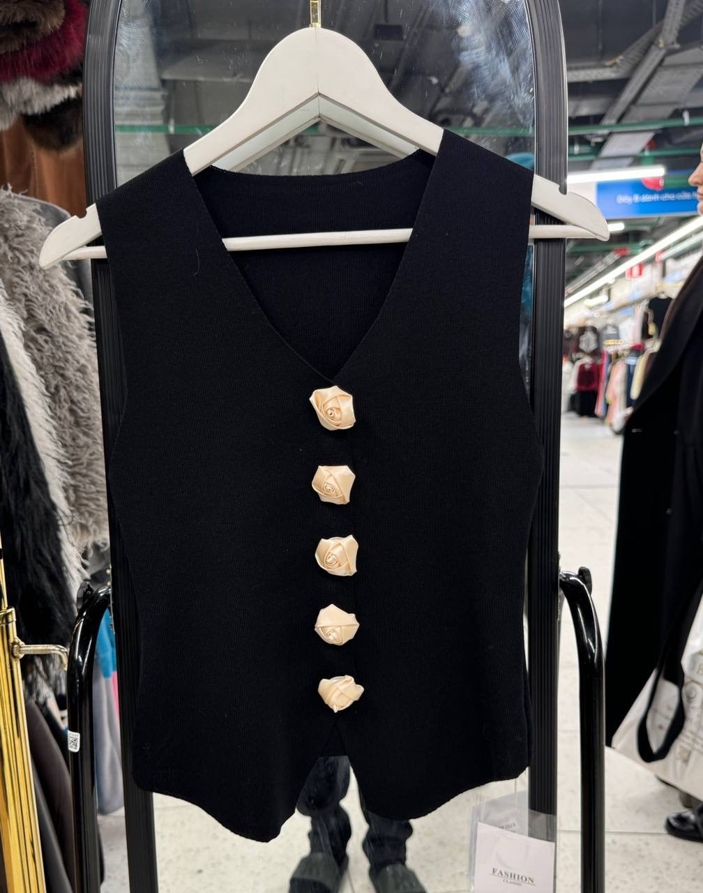 женские жилеты,однобортный жилет rosetta getty черный,жилет для женщин,жилет,вязаные жилеты