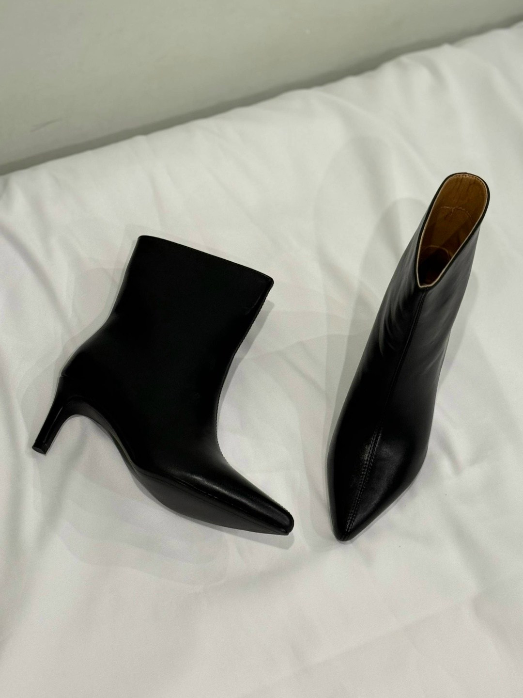 ,женские ботильоны на высоком каблуке с острым носком,ботильоны женские,женские ботильоны с острым носком,модные ботильоны