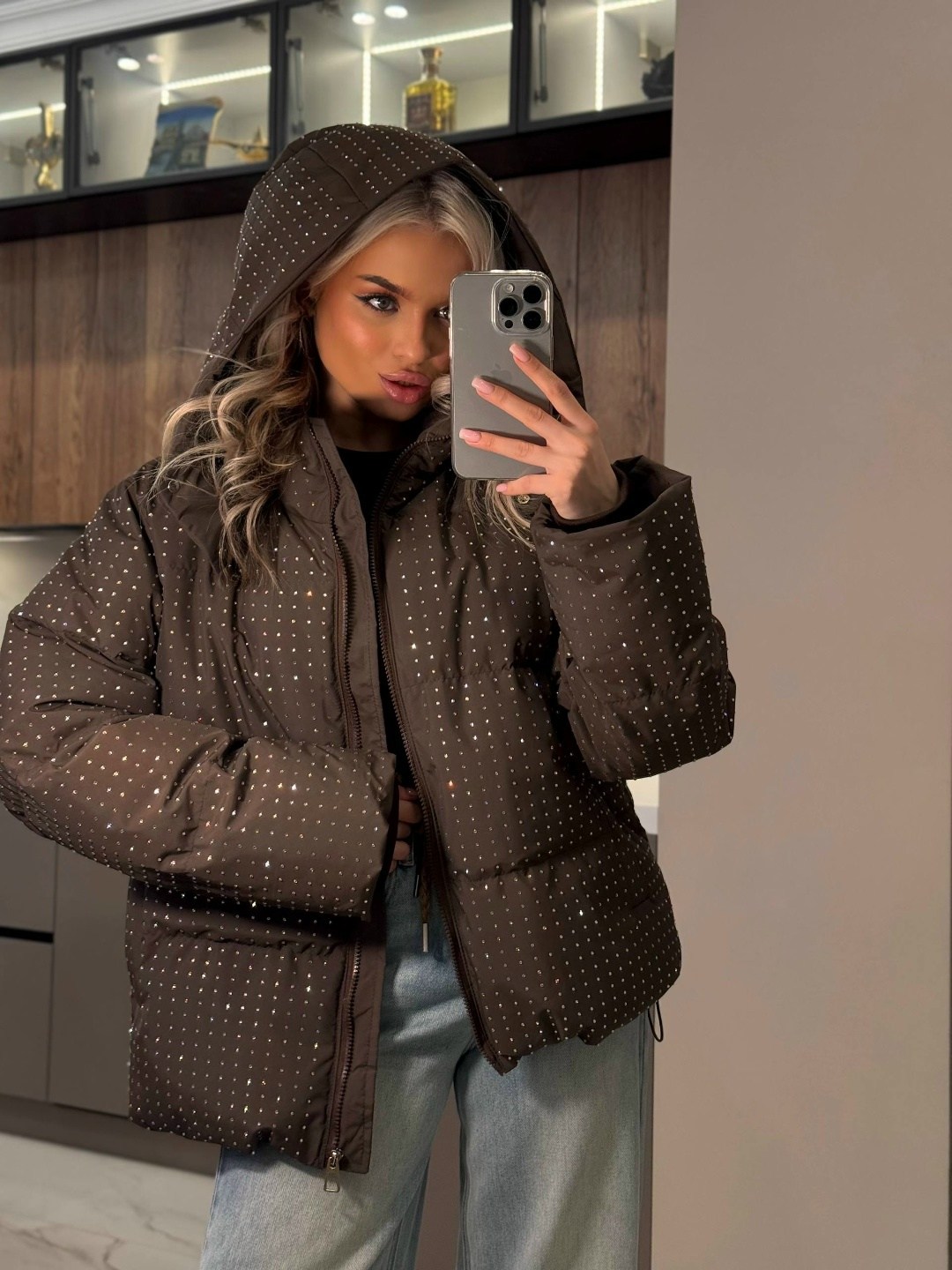 стильная куртка,куртка,женская куртка,демисезонная куртка,куртка зимняя короткий пуховик со стразами lizuntas brand