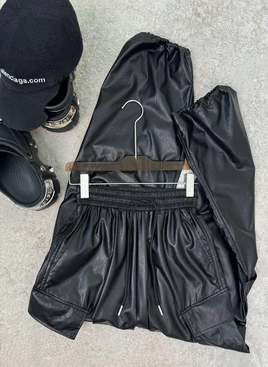 брюки карго p-marty lthf черный,мужские кожаные брюки-карго с несколькими карманами,брюки джоггеры кожаные,кожаные брюки карго,брюки с карманами