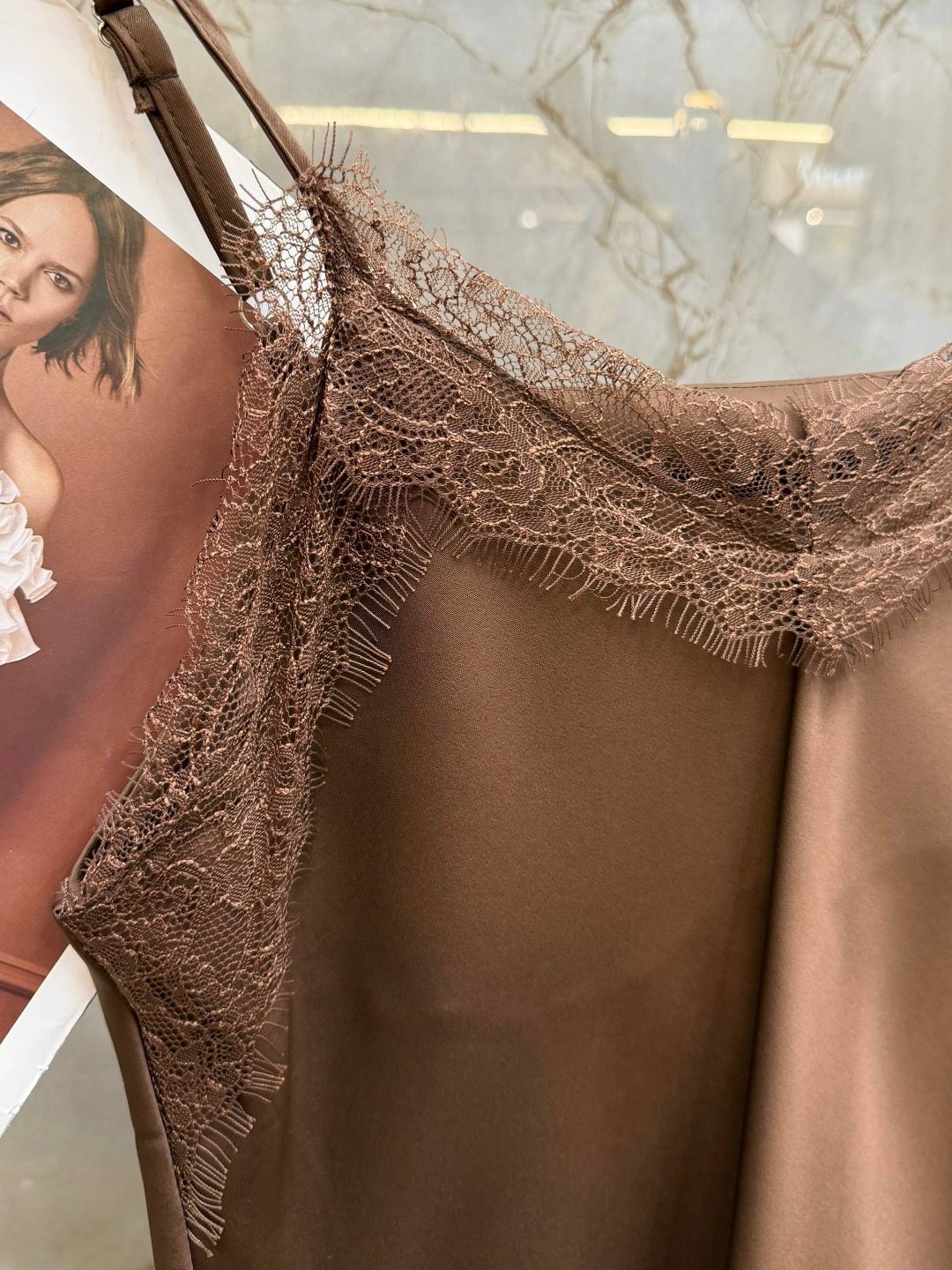 шелковый топ,топ с кружевом,шелковая майка с кружевом,шелковый топ с кружевом из итальянского шелка,топ на бретелях с кружевом