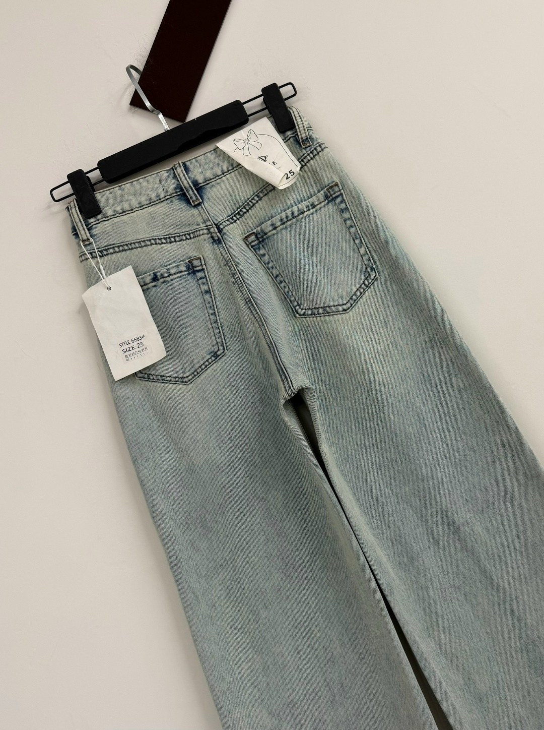 женские джинсы,джинсы широкие,женские широкие джинсы стрейч,женские широкие джинсы,джинсы с широкими штанинами