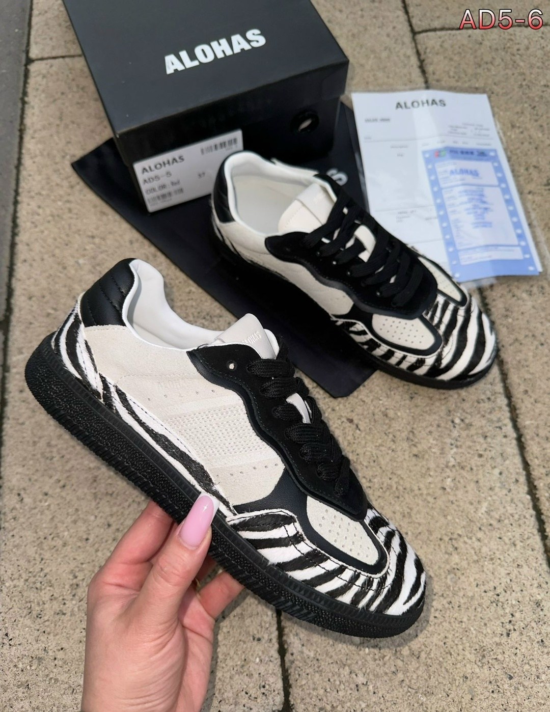 ,кроссовки брендовые,женские кроссовки,модные кроссовки, кроссовки