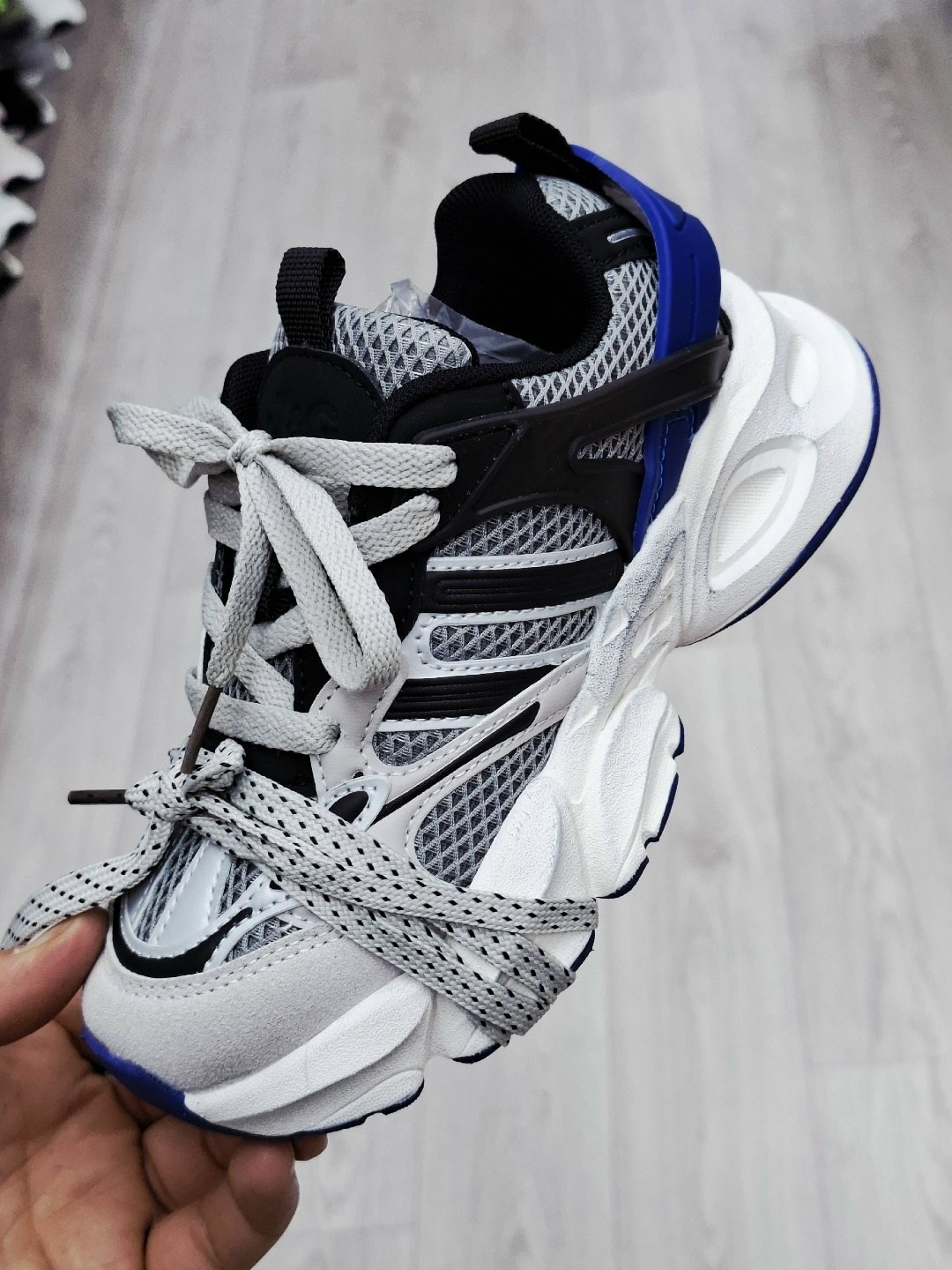 adidas xl runner кроссовки для бега с низкой грудью,кроссовки женские balenciaga,кроссовки женские в стиле adidas adidas xlg runner deluxe,,баленсиага кроссовки женские