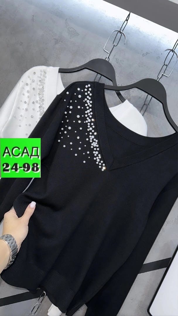 кофта женская с стразами,кофточка с отделкой из жемчужин,кофта женская трикотажная с бусинами,женская кофта с бусинами,кофта нарядная со стразами