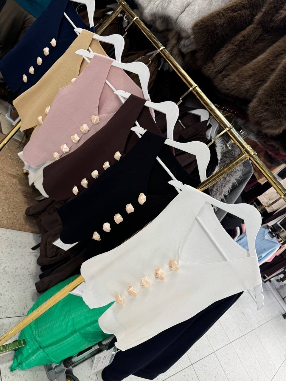 женские жилеты,однобортный жилет rosetta getty черный,жилет для женщин,жилет,вязаные жилеты