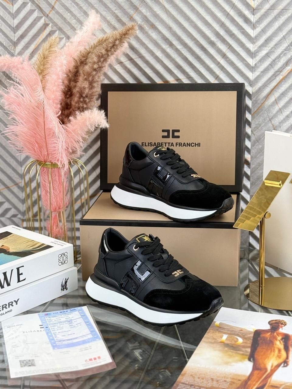 ,кроссовки луи витон оригинал,кроссовки женские луи виттон 2026,женские кроссовки, женская