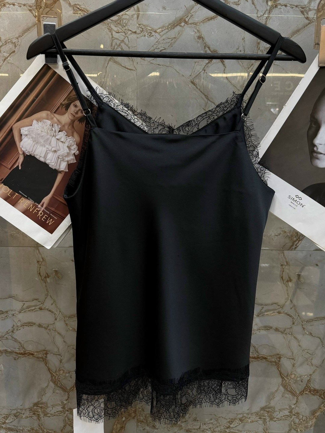 майка с кружевом,шелковый топ,топ с кружевом,майка с кружевом шелковая,атласный топ с кружевом