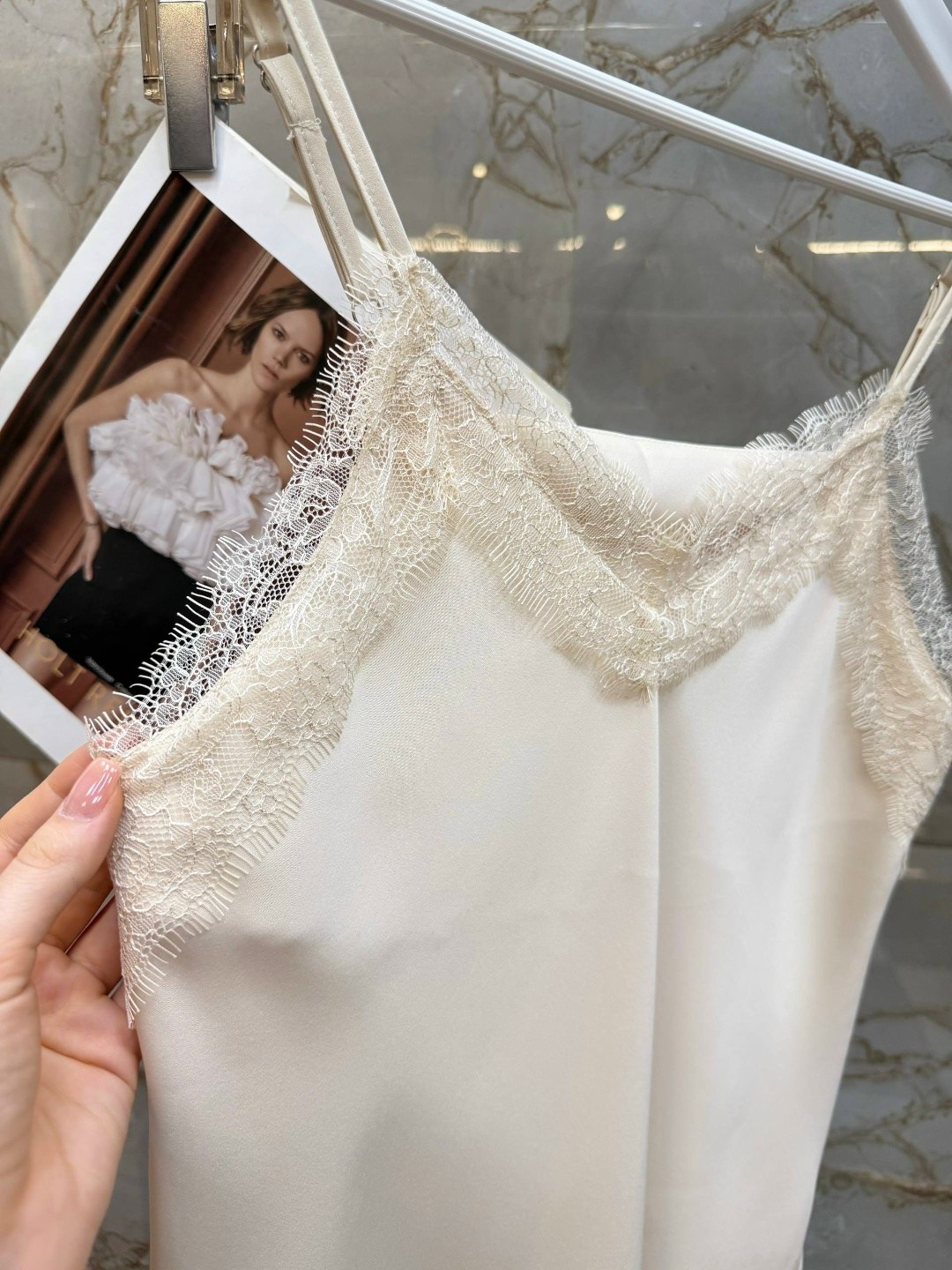 шелковый топ,топ с кружевом,шелковая майка с кружевом,шелковый топ с кружевом из итальянского шелка,топ на бретелях с кружевом