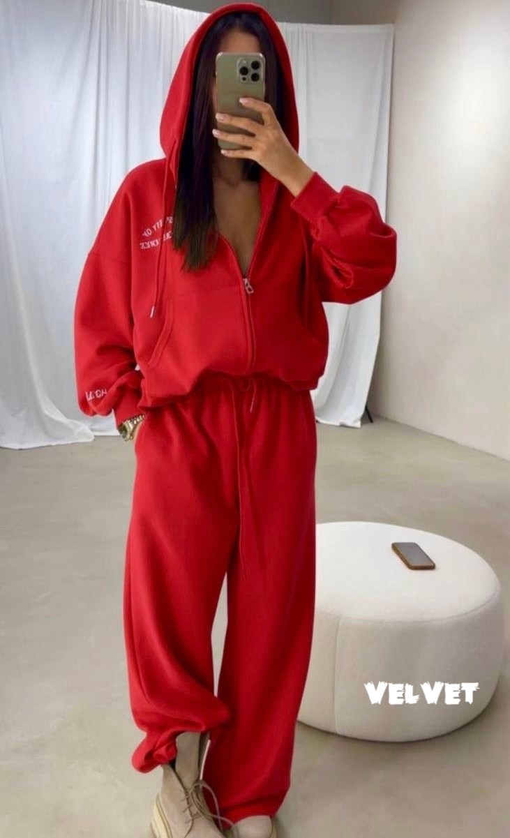 костюм спортивный,костюм спортивный женский,красный женский костюм,костюм с широкими штанами