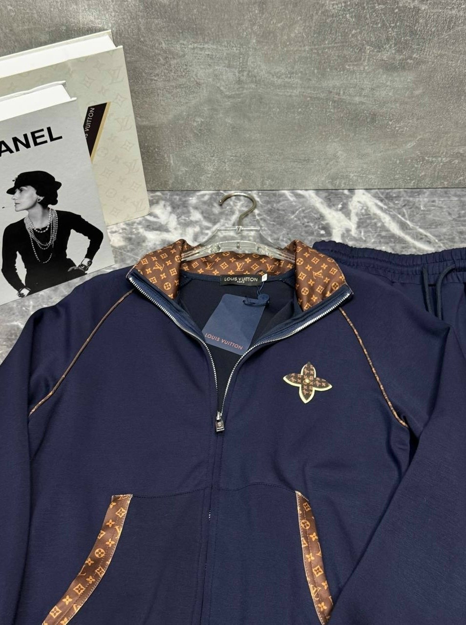 трикотажные костюмы,костюм женский,женский спортивный костюм,спортивный костюм,бархатный костюм