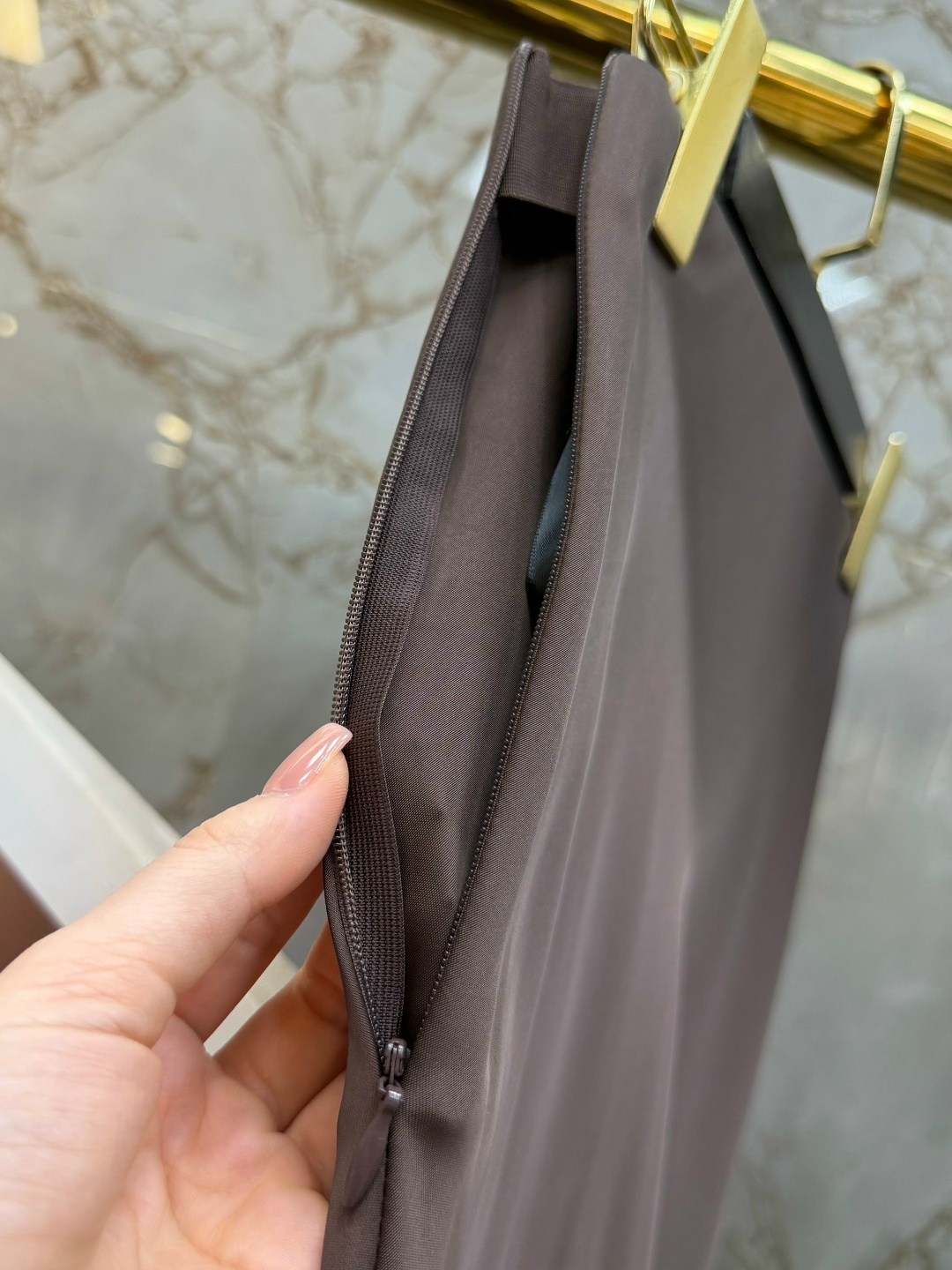 атласная юбка с кружевом,атласная юбка,gold hawk атласная юбка с кружевным подолом,юбка с кружевом,атласная юбка с высоким