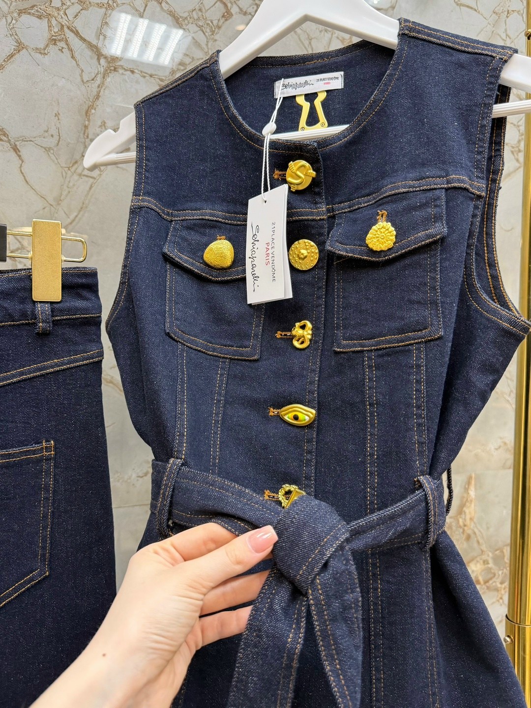 джинсовый жилет,жилет женский джинсовый,джинсовый костюм,женский джинсовый костюм,джинсовая жилетка для девочки