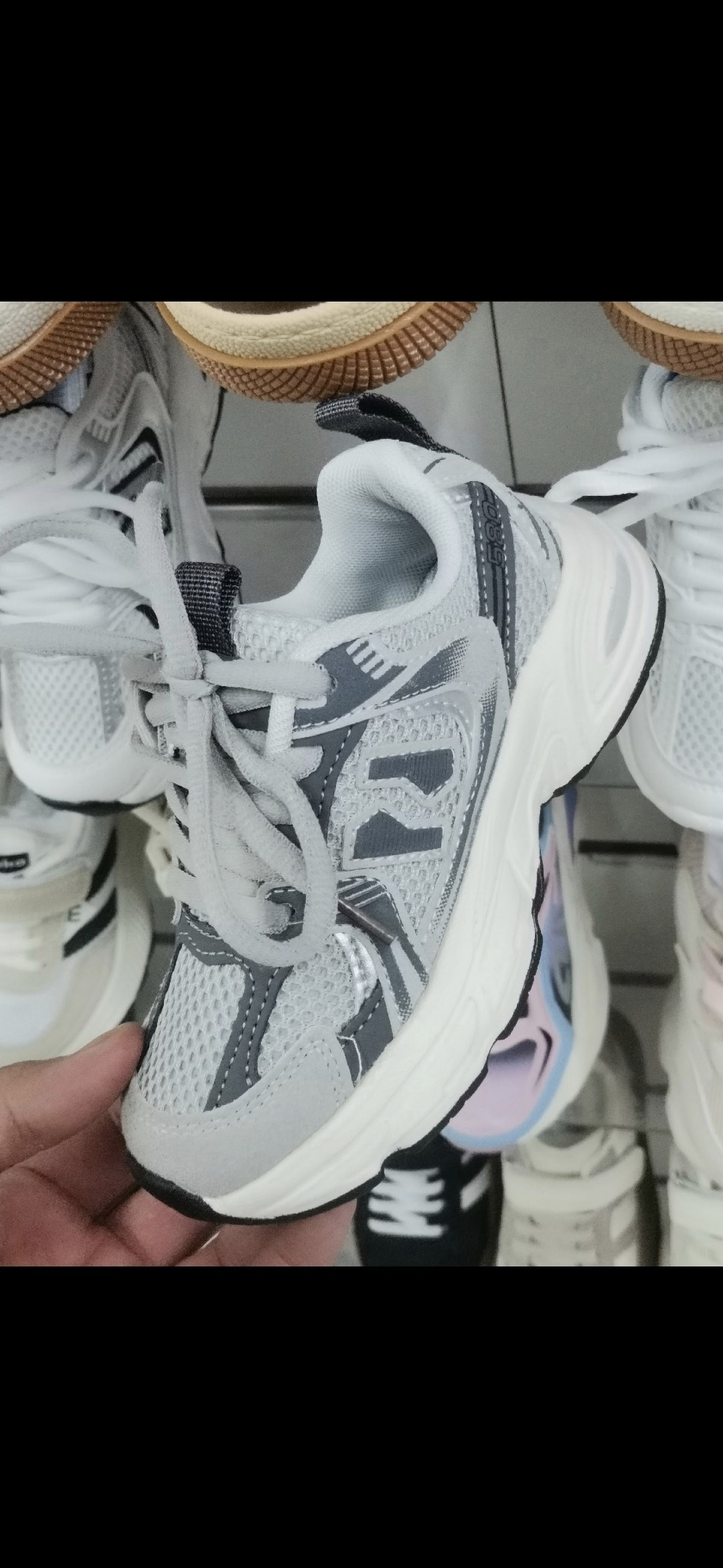 кроссовки,женские кроссовки,белые кроссовки,модные кроссовки,спортивная