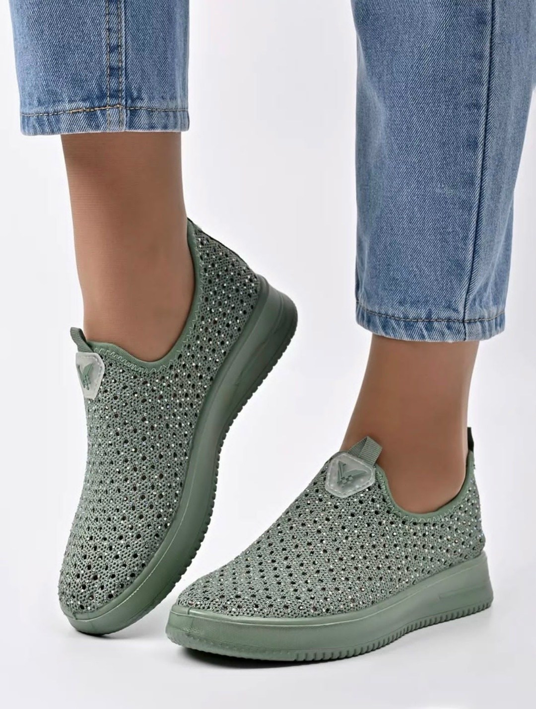 слипоны женские,кроссовки слипоны женские,слипоны женские летние,слипоны женские в сеточку,слипоны с перфорацией