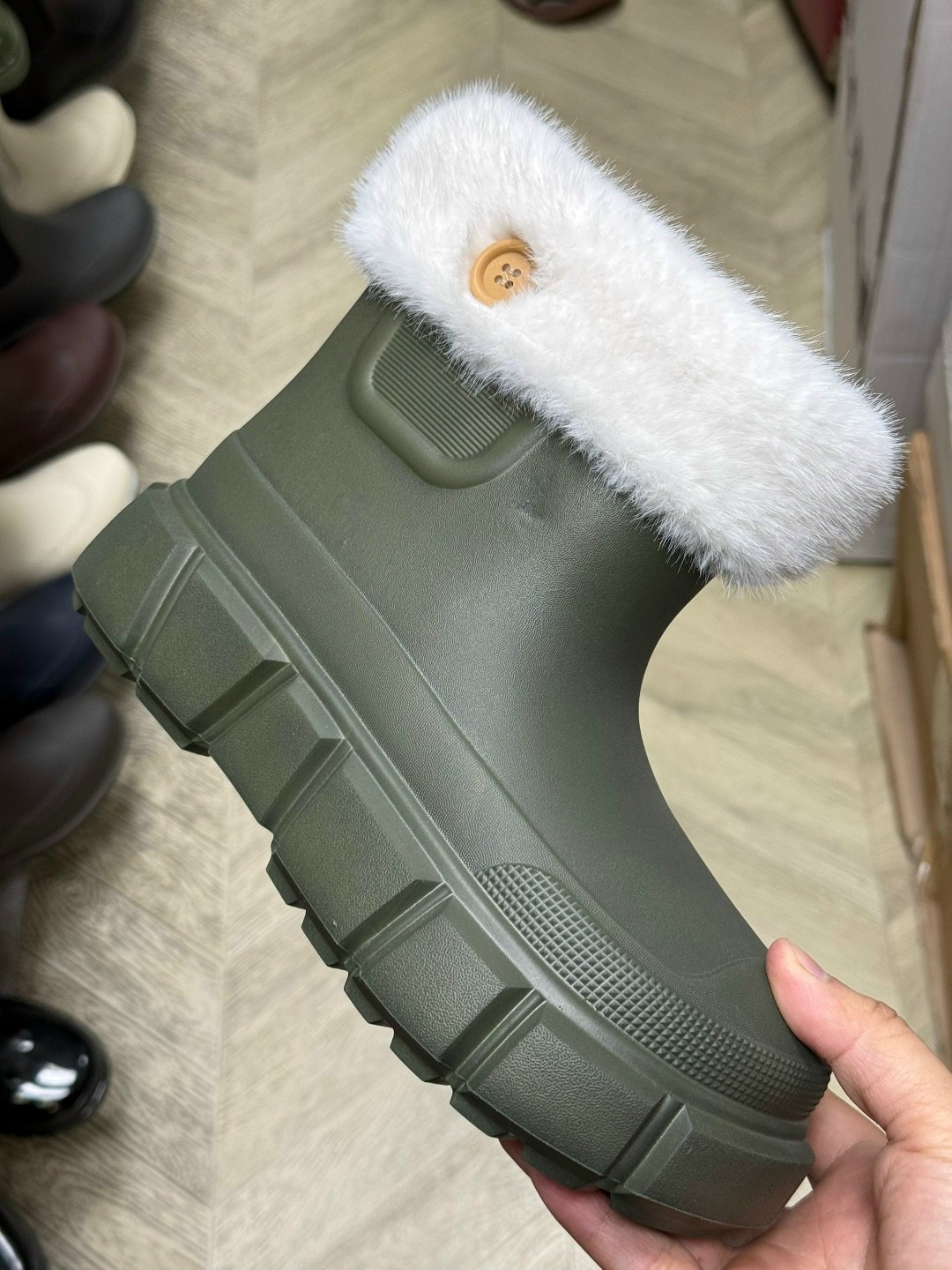 женские резиновые сапоги,,сапоги резиновые,полусапоги,полусапоги женские