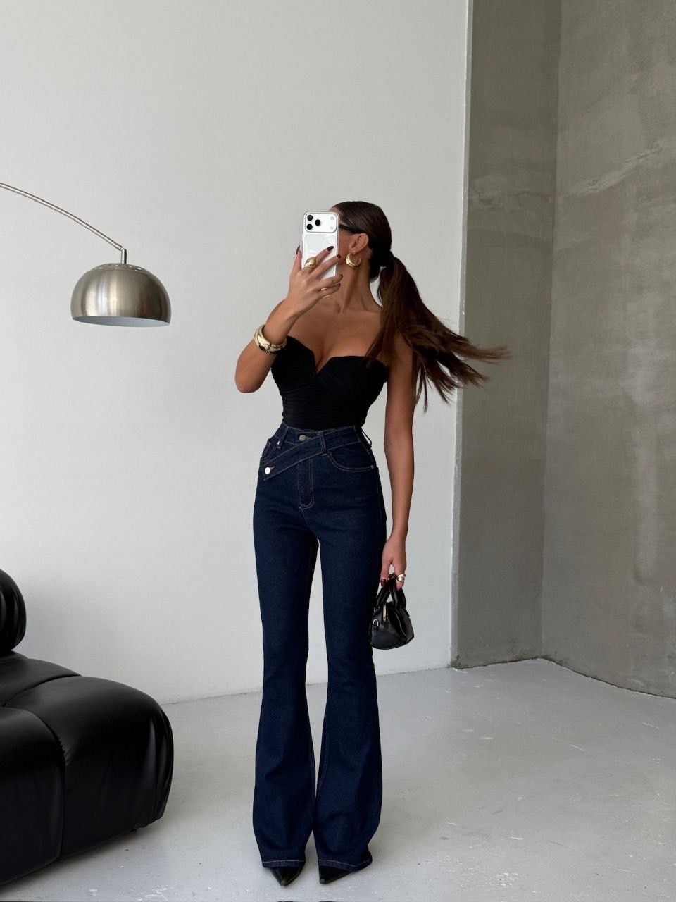 джинсы-клеш trendyol с высокой талией черный,женские джинсы клеш,джинсы женские,джинсы с высокой талией,брюки джинсы