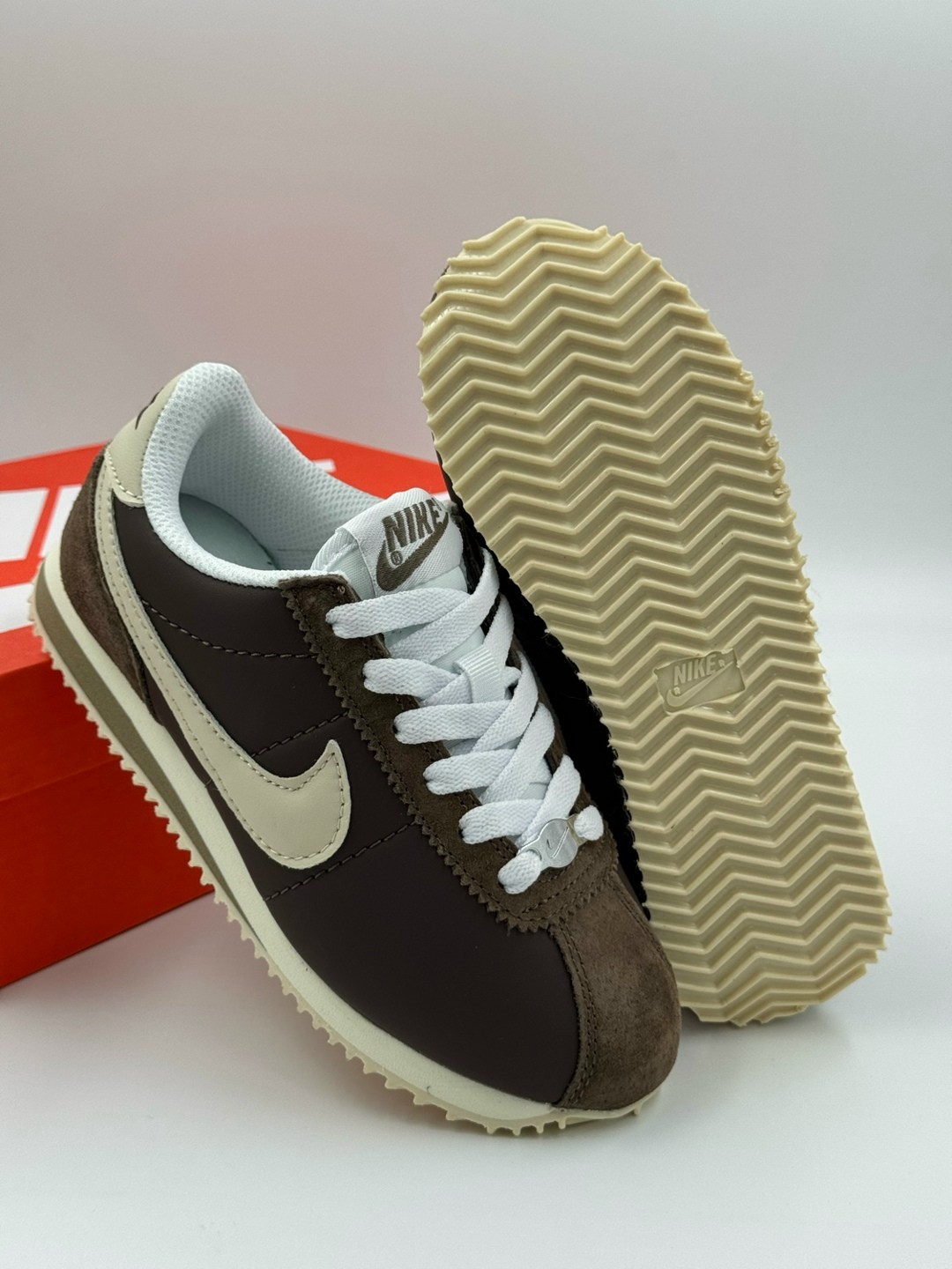 кроссовки nike classic cortez leather,кроссовки cortez коричневые nike,кроссовки эко кожа,кроссовки эко,кроссовки nike cortez женские