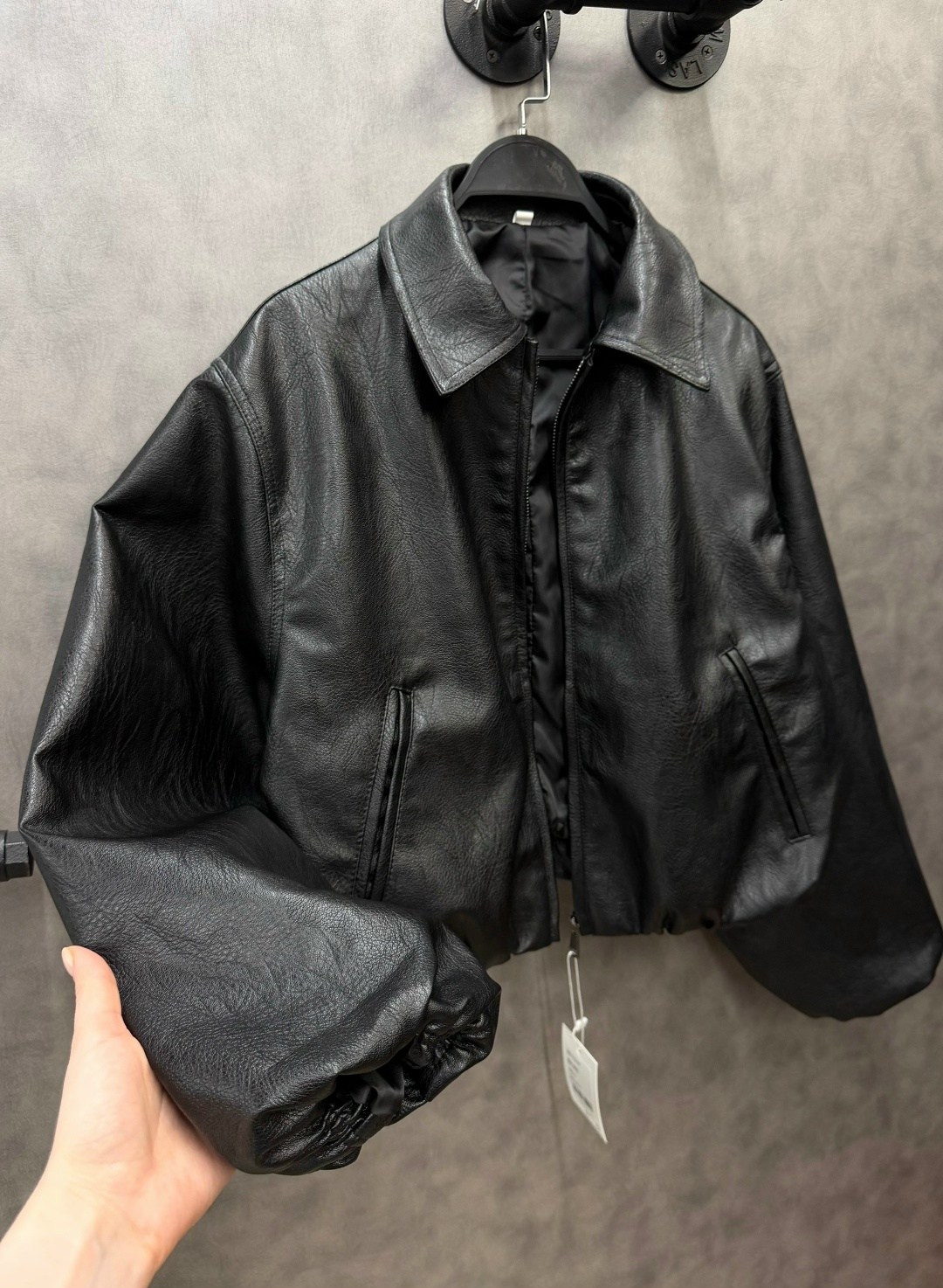 кожаная куртка,женская кожаная куртка,женская куртка из искусственной кожи,кожаная куртка оверсайз,куртка-косуха