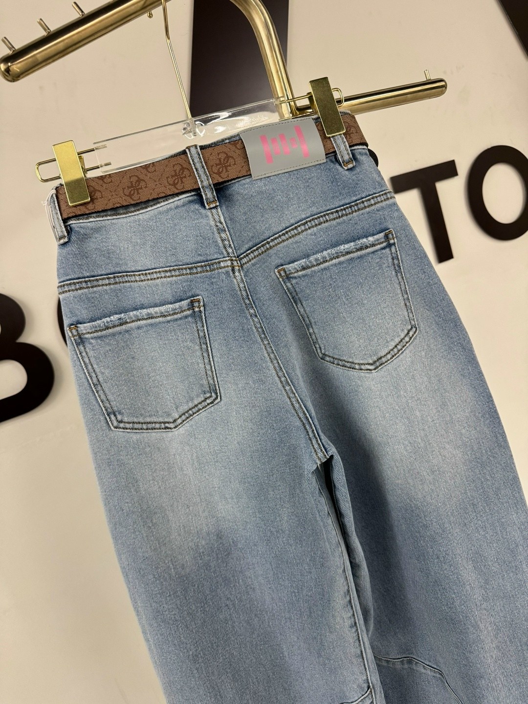 джинсы широкие,джинсы широкие женские,джинсовые брюки,женские джинсы,модные джинсы