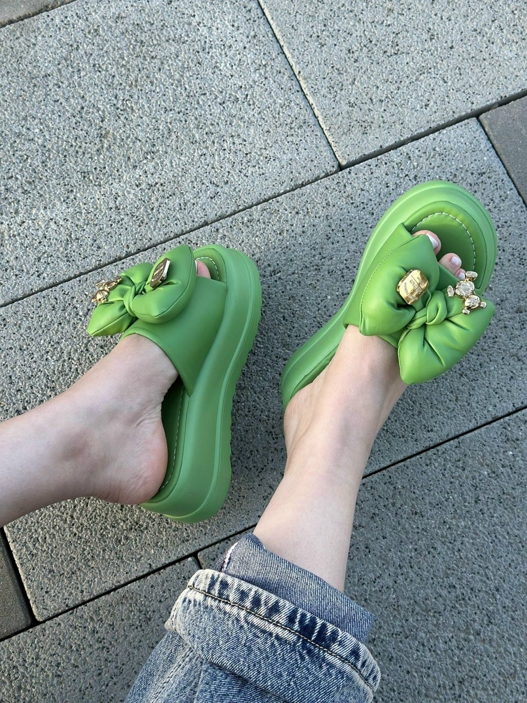 ,шлепанцы женские,модные шлепанцы,шлепанцы женские на платформе,шлепанцы на платформе