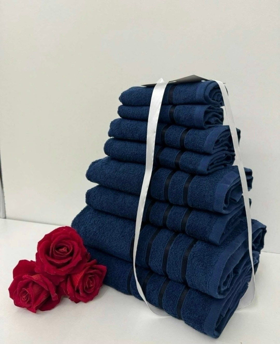 комплект из восьми полотенец,комплект махровых полотенец,набор полотенец,комплект полотенец,полотенца