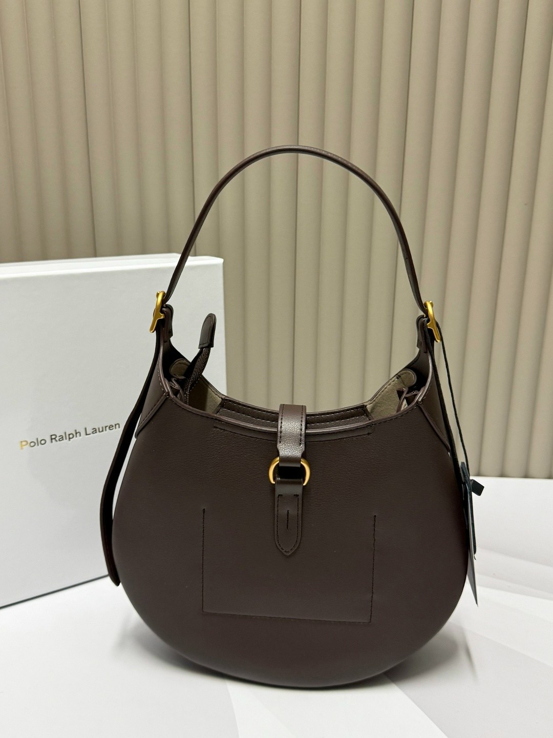 сумка,кожаная сумка,сумка женские,дизайнерские сумки,женская сумка на плечо