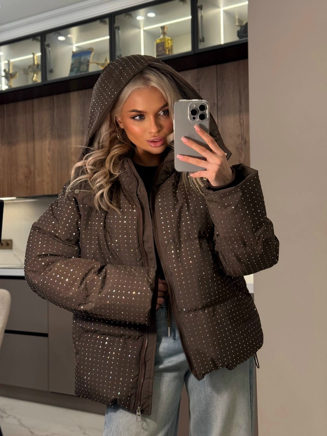 стильная куртка,куртка,женская куртка,демисезонная куртка,куртка зимняя короткий пуховик со стразами lizuntas brand