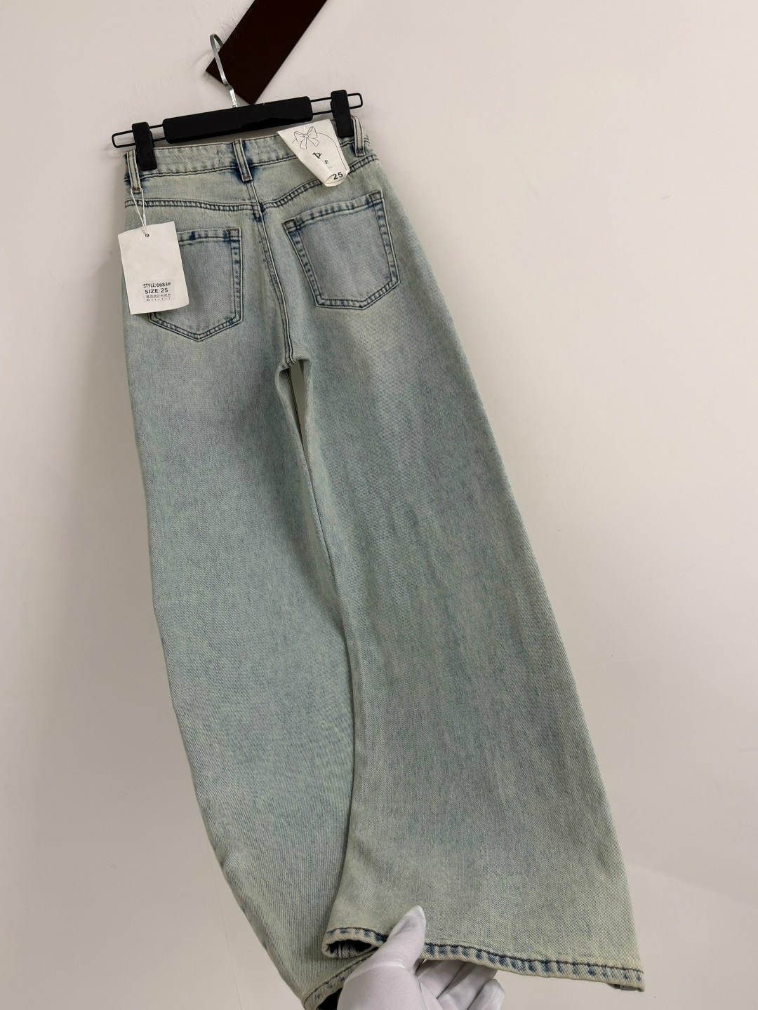 женские джинсы,джинсы широкие,женские широкие джинсы стрейч,женские широкие джинсы,джинсы с широкими штанинами