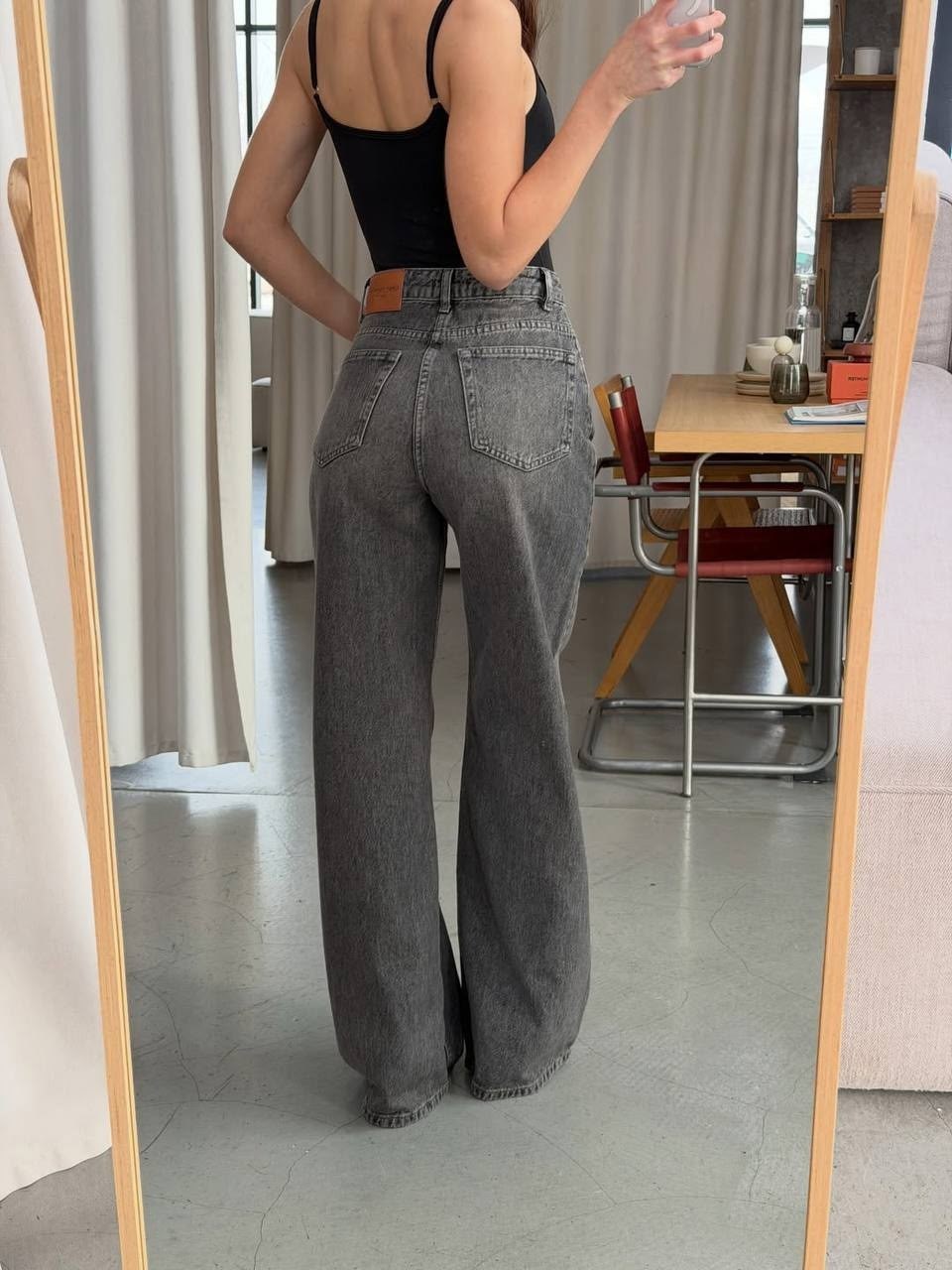 широкие джинсы,серые джинсы широкие,джинсы,джинсы женские широкие,джинсы клёш