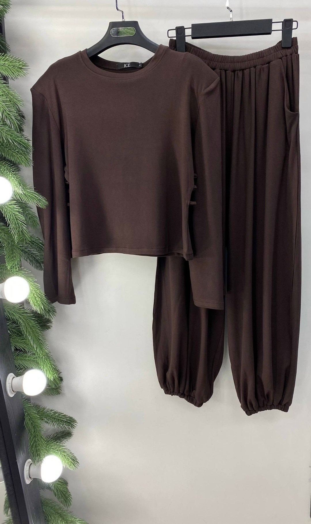 женский костюм,костюм женский трикотажный,спортивные женские костюмы,спортивный костюм брючный с капюшоном emse,костюм