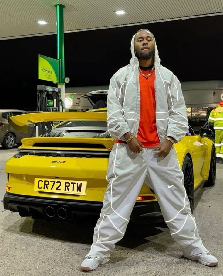 неоновые костюмы,ветровка nike x corteiz,неоновая одежда мужская,streetwear men outfit