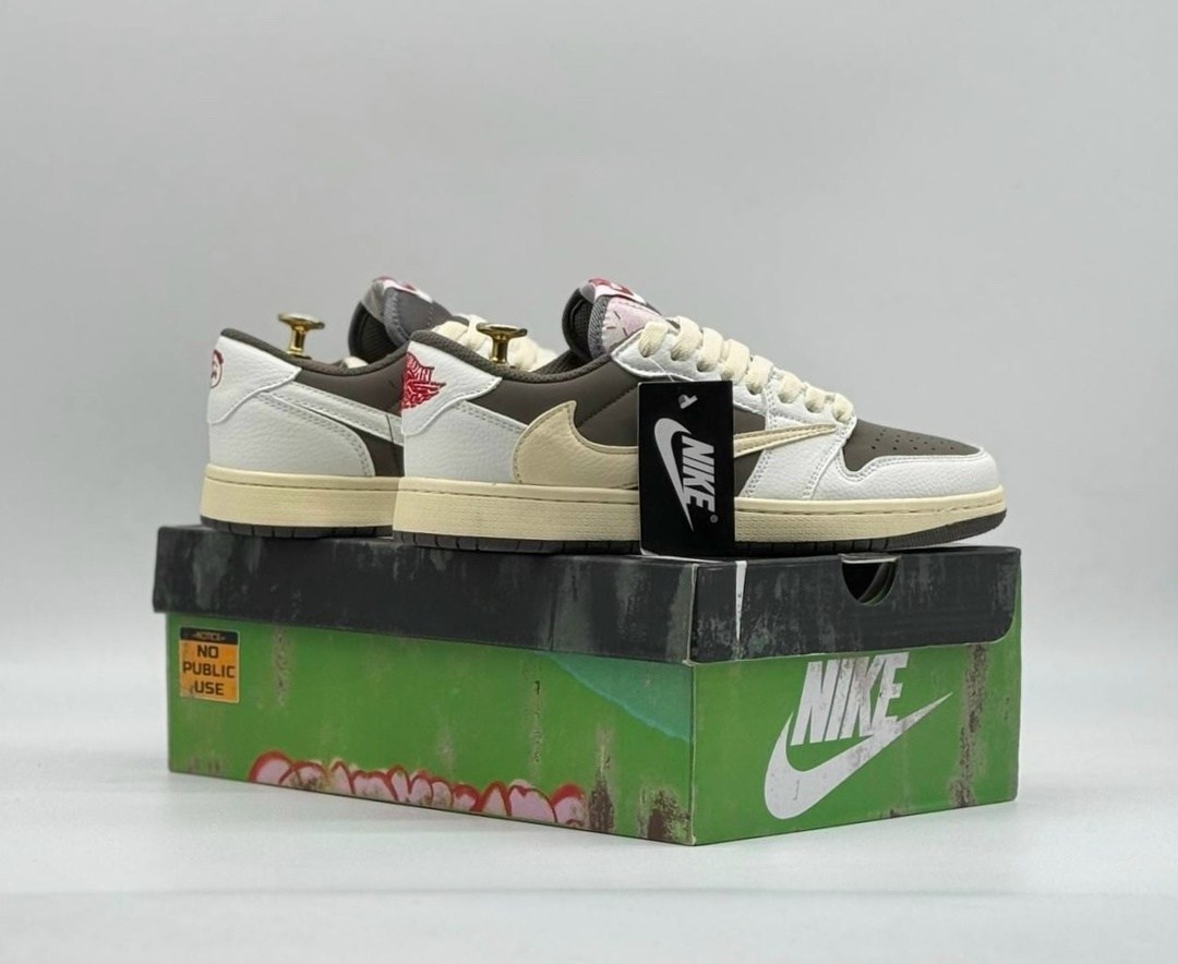 кроссовки nike air jordan 1 low x travis scott,nike air jordan 1 low travis scott,кроссовки travis scott x air jordan 1 low,nike air jordan 1 low travis scott reverse mocha,кроссовки travis scott x ni