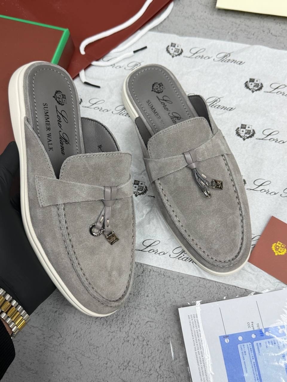 мюли loro piana,женские замшевые мюли loro piana бежевые,лоферы loro piana,лоферы женские loro piana,женские замшевые мюли loro piana голубые