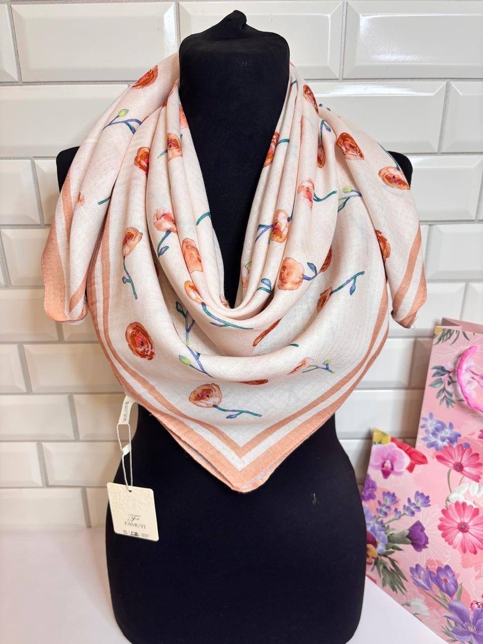 платок женский с рисунком,платки шарф,платки женские,платка,платки шейный платок