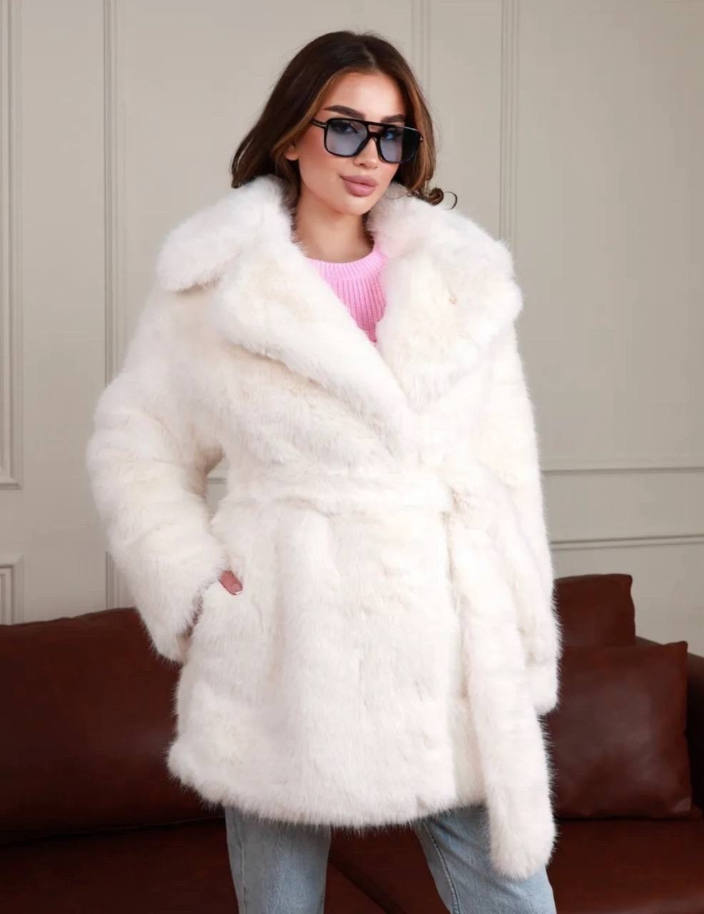 модная шуба,стильная шубка,искусственная шуба,белая шуба,шубка