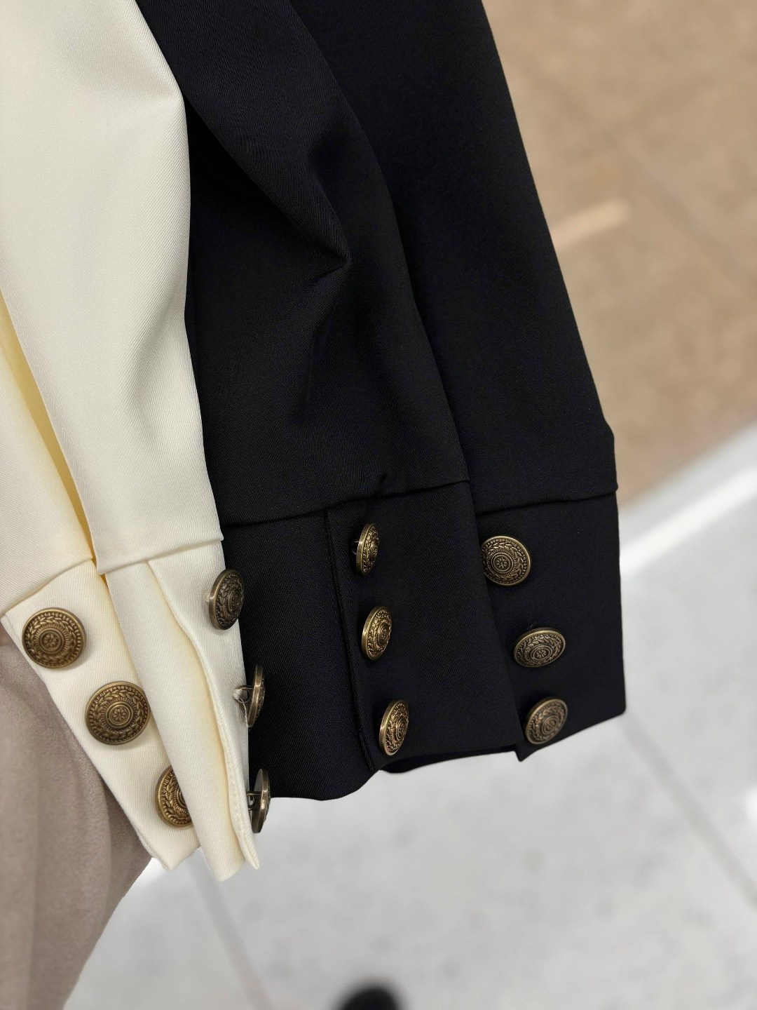 жакет в стиле милитари,женский пиджак в гусарском стиле,гусарский пиджак женский,жакет гусарский женский,гусарский жакет