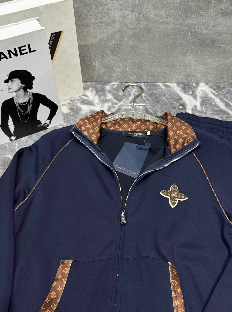 трикотажные костюмы,костюм женский,женский спортивный костюм,спортивный костюм,бархатный костюм