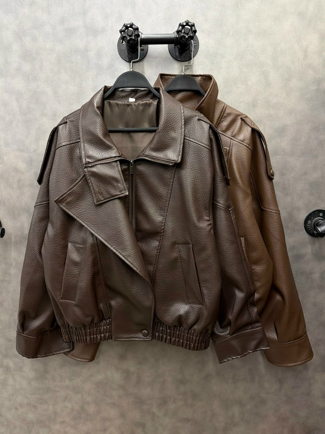 куртка косуха оверсайз,кожаная куртка,кожаная куртка женская оверсайз,куртка кожаная оверсайз,кожаные куртки 2026