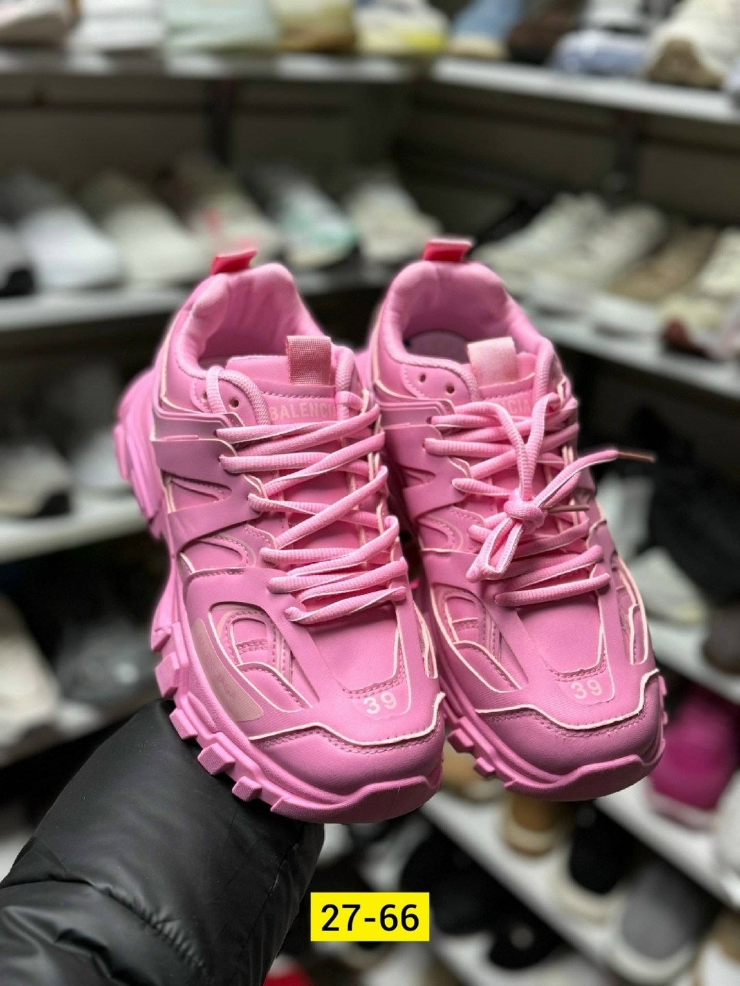 женские кроссовки balenciaga,баленсиага кроссовки розовые,женские кроссовки,розовые кроссовки,женские кроссовки balenciaga track trainer pink